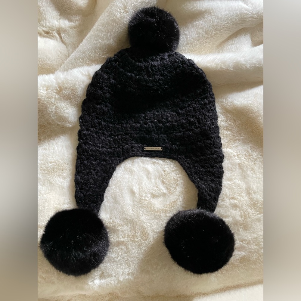 MICHAEL KORS Knit Pom Pom Hat